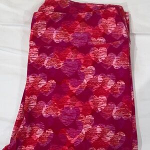 Lularoe VDAY Legging TC